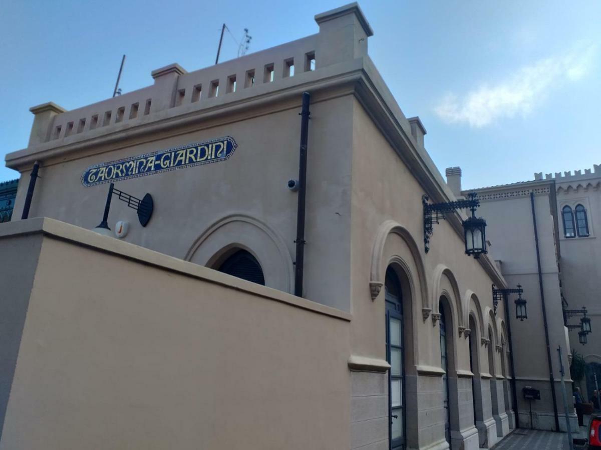 La Maison Doree Giardini-Naxos Exterior foto
